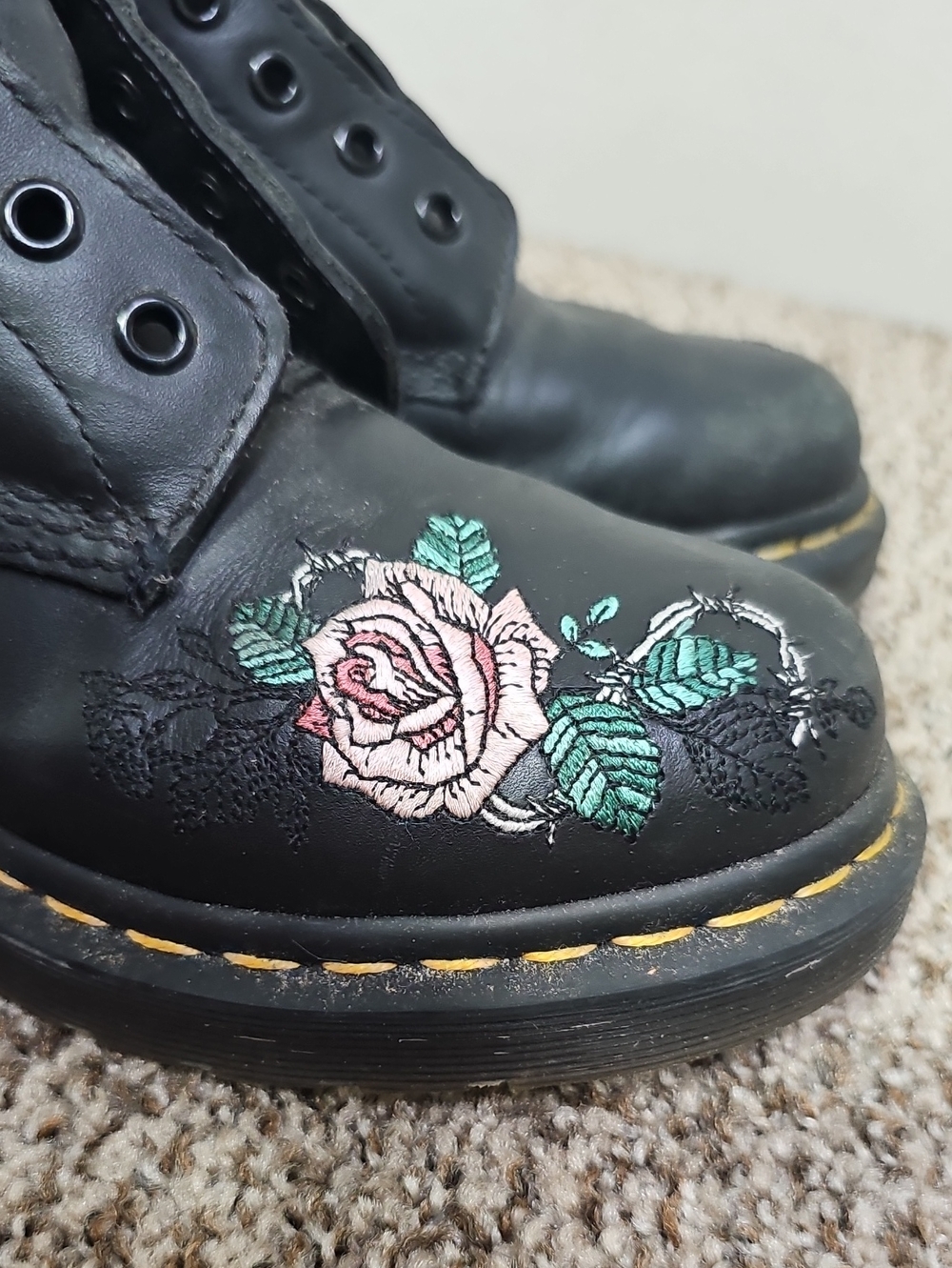 DR. MARTENS VONDA CHAIN II COMBAT BOOTS BFPM-08-076 - Picture 12 of 14